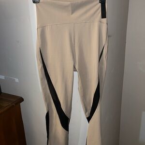 Mizuno Tan and Black Women's Leggings